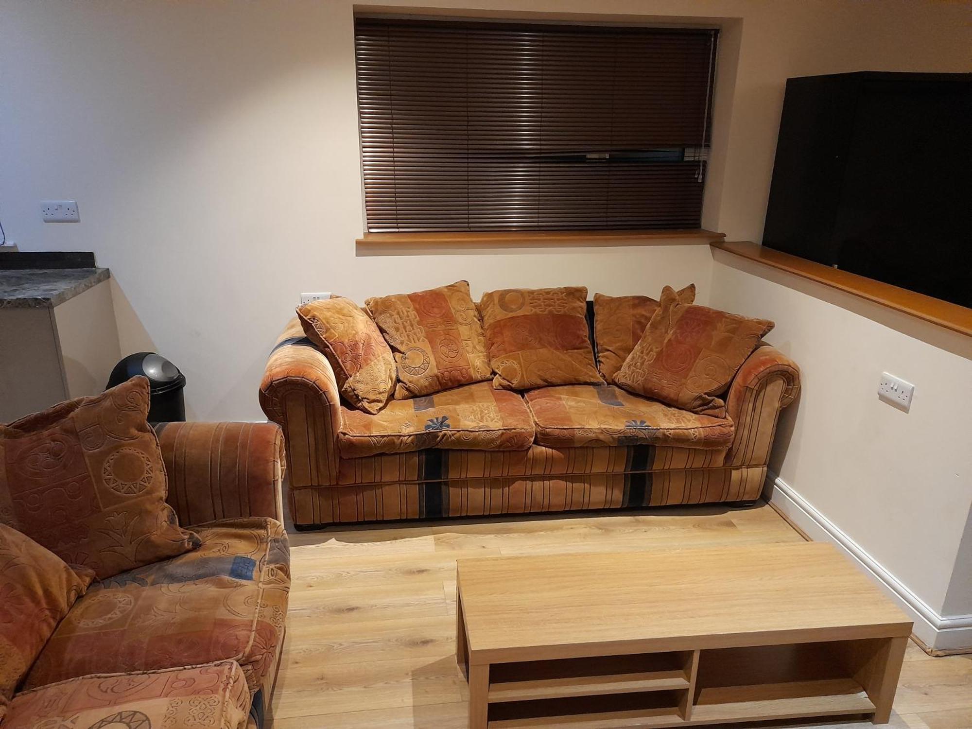 Queens One Urmston Room photo